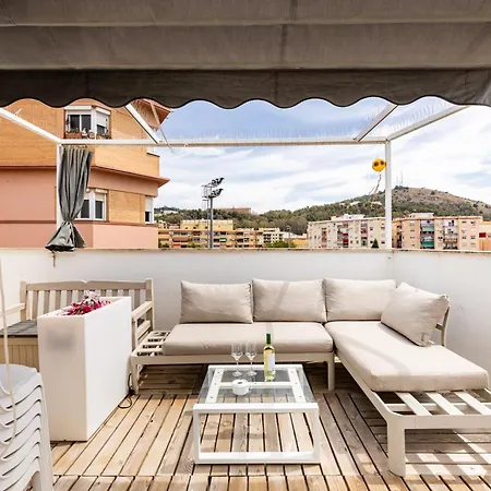 Sunburn, Aqui Hay Quien Viva Apartamento Málaga